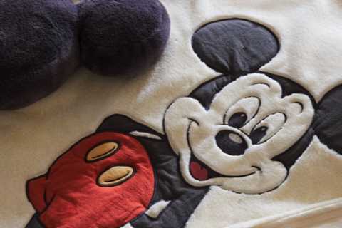 Pick Up This Retro Disney Collection Before It Totally SELLS OUT!