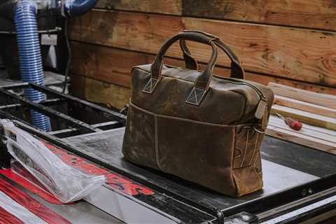 Stylish and Sophisticated Appearance of Leather Travel Bags: A Guide for the Modern Traveler