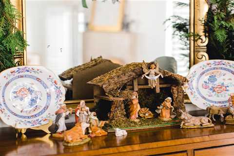 A Round-Up of Our Favorite Nativity Sets!