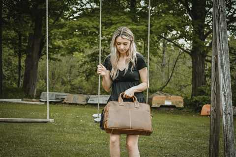 Stylish Functionality: Leather Messenger Bags for Women