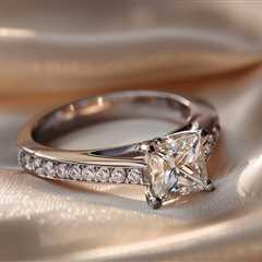 Diamonds, Bands & Bizarre Psychology: The Not-So-Serious Guide to Making Your Engagement Ring Look..